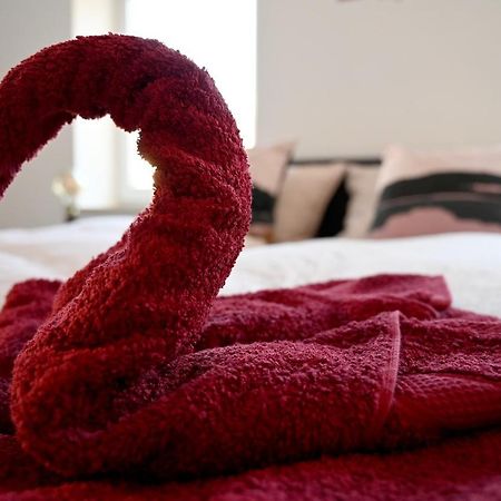 Gemuetliches Appartement Mit Netflix, Nespresso Und Boxspringbett Augsburg Exteriör bild